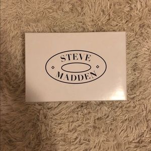Steve Madden gills sneakers